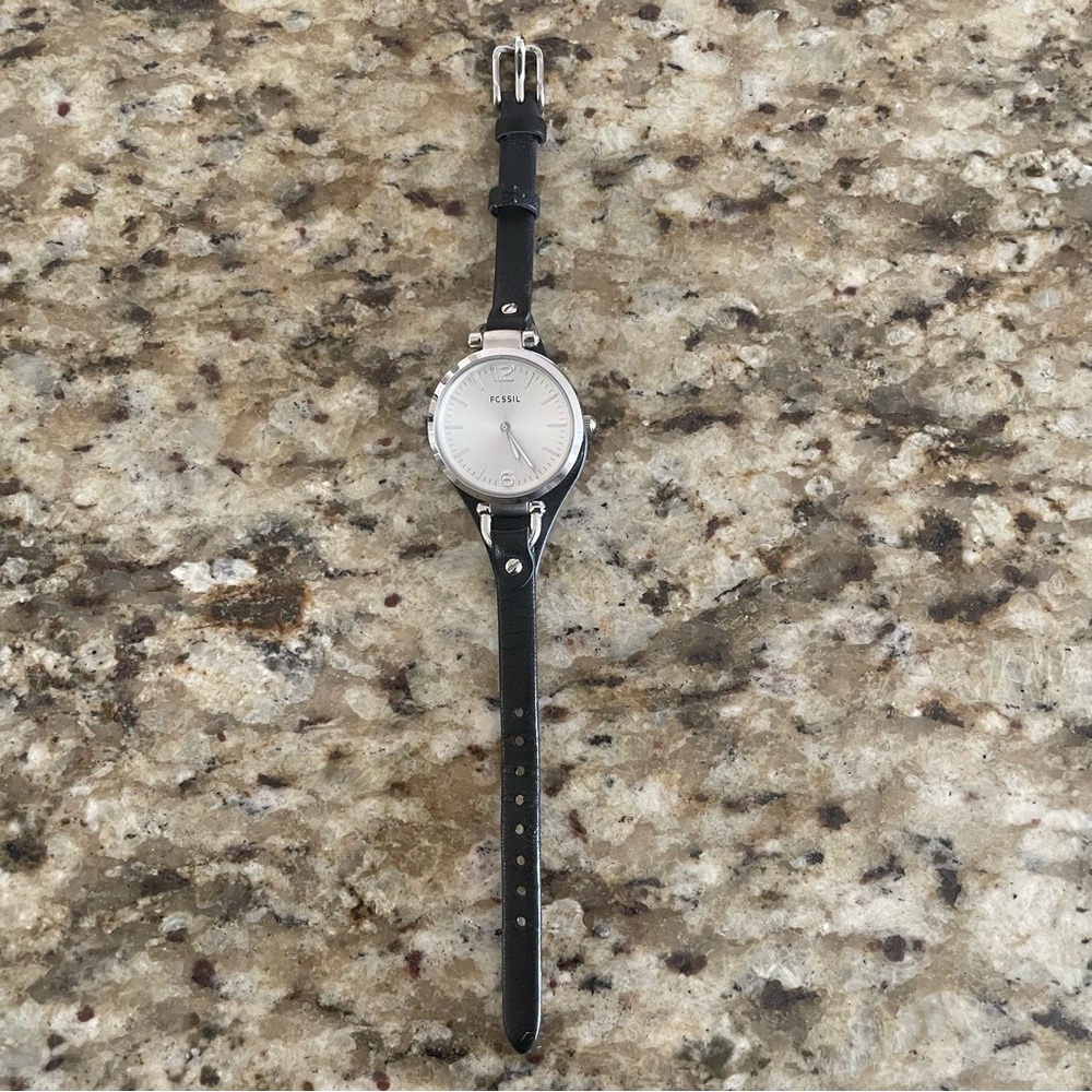Fossil Women’s Watch Georgia ES3199 Silver and Black NEEDS BATTERY - Picture 4 of 4